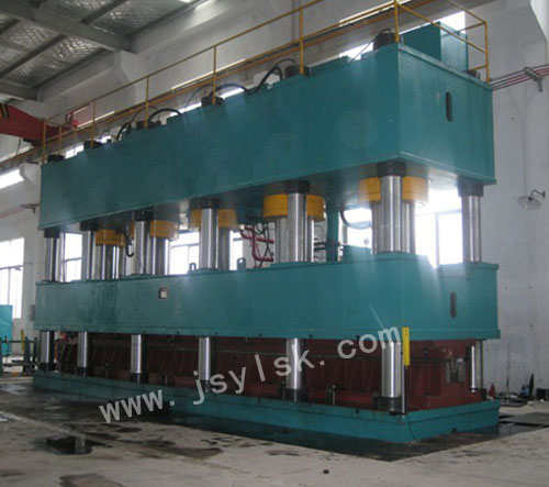YL32-4500T液壓機