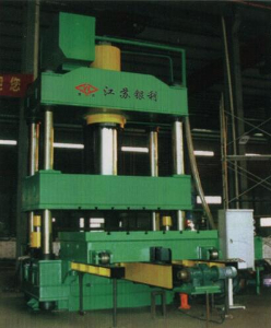 YL32-500C四柱液壓機